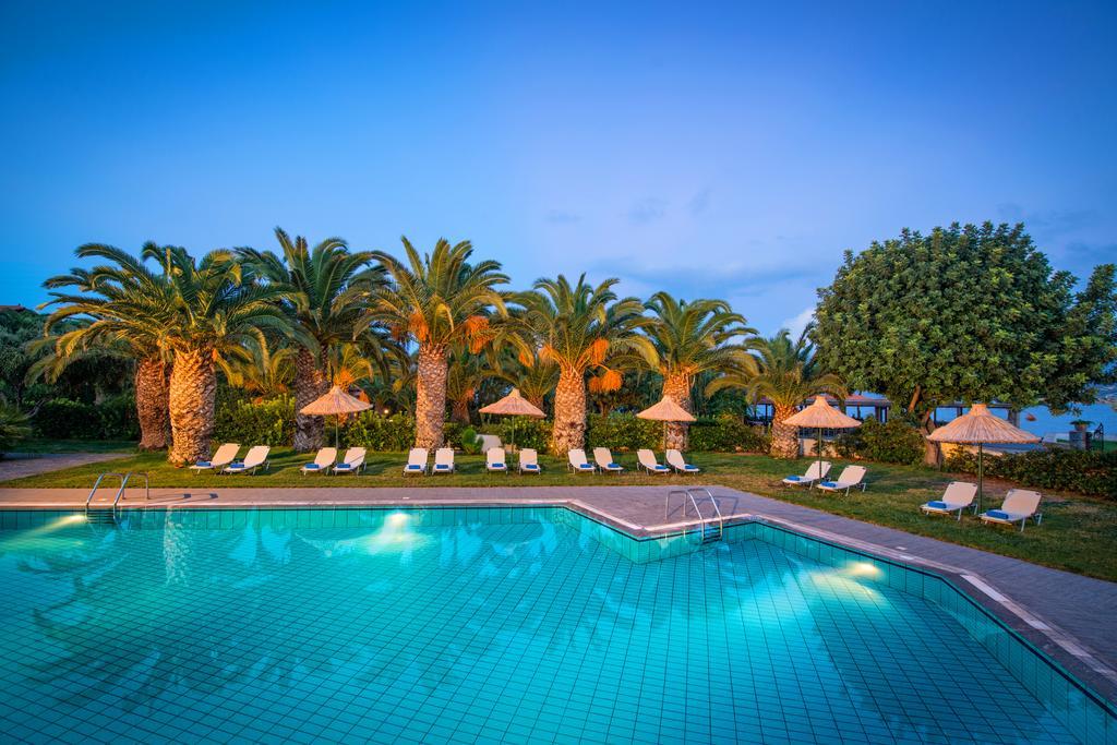 Maris Resort 4*