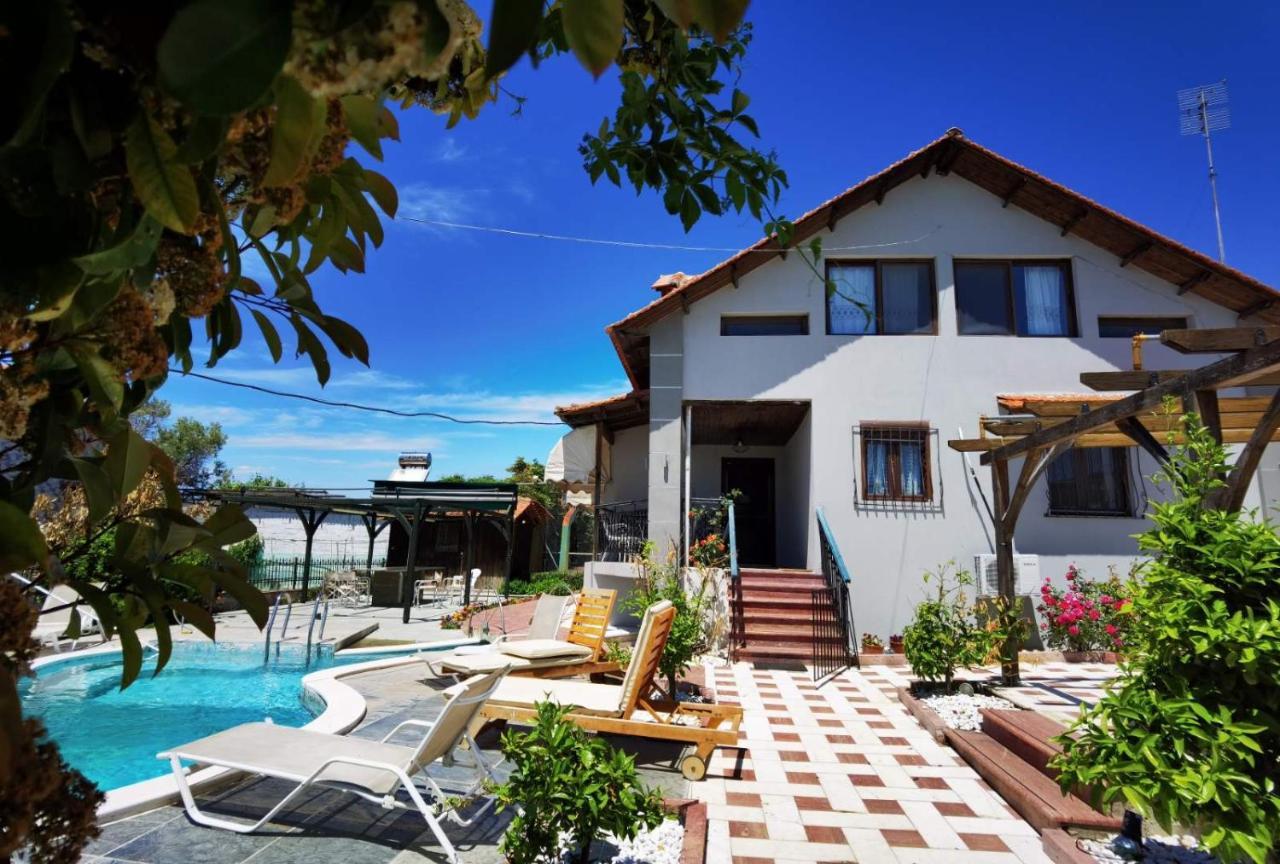 Rural Private Pool, Bbq, Court ,20' Airport Villa Nea Kallikrateia