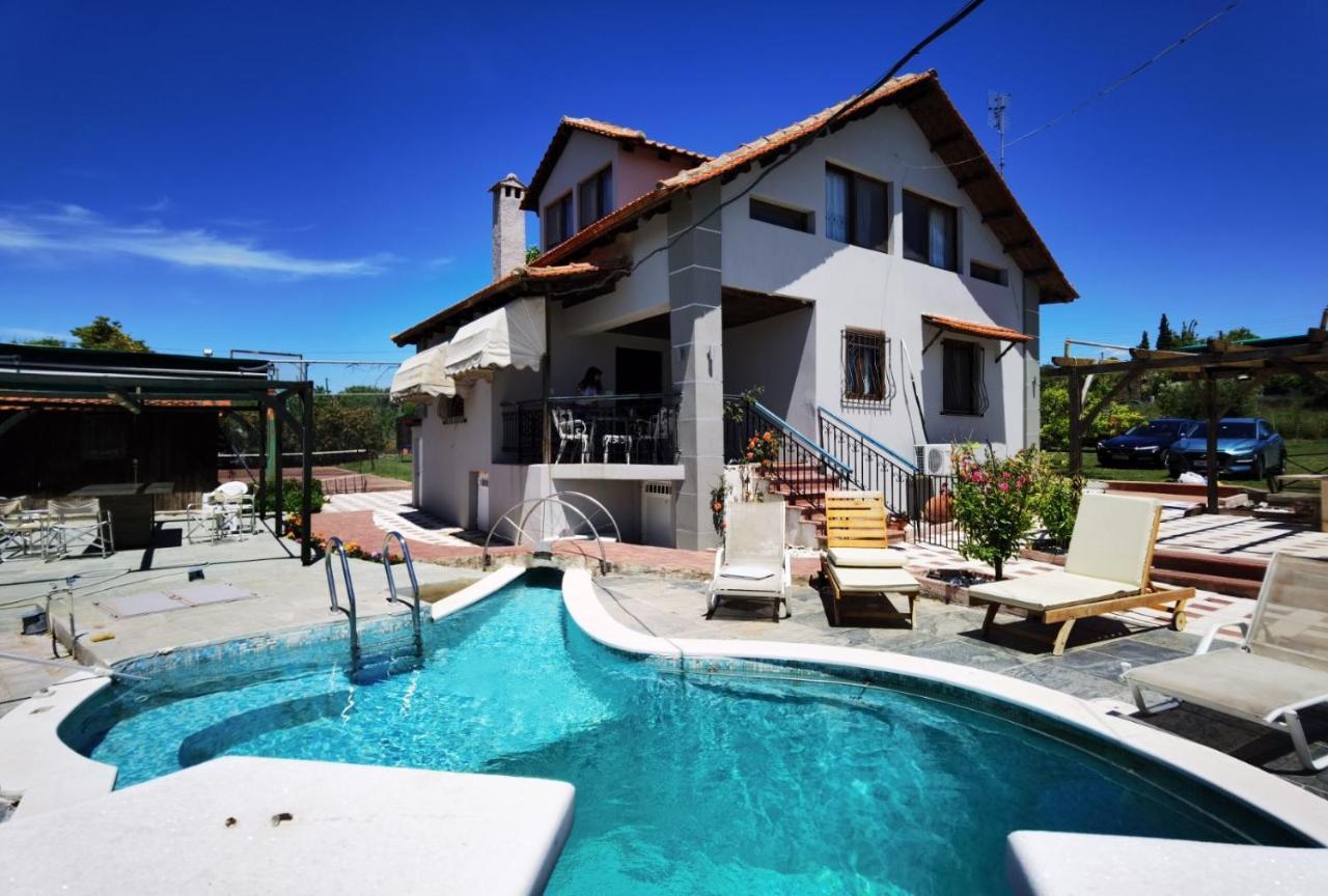 Villa Rural Private Pool, Bbq, Court ,20' Airport *