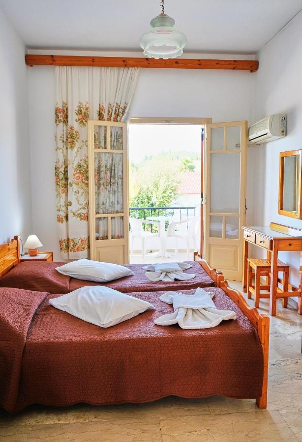 Aparthotel Tria Adelphia Arillas (Corfu)