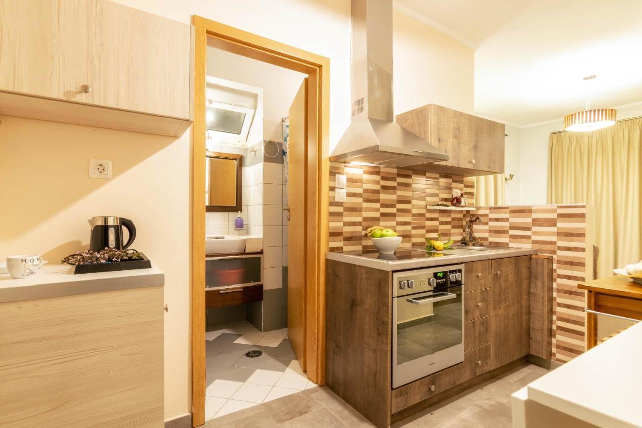 Apartment Georgia Kypseli