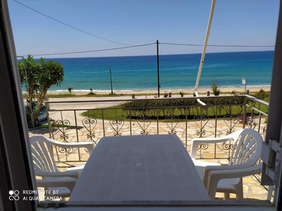 Akrothalassia Aparthotel *