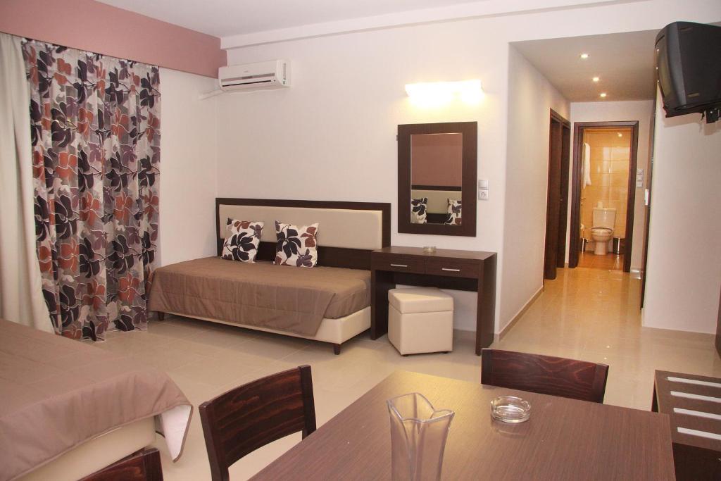 Agela & Aparthotel 3*