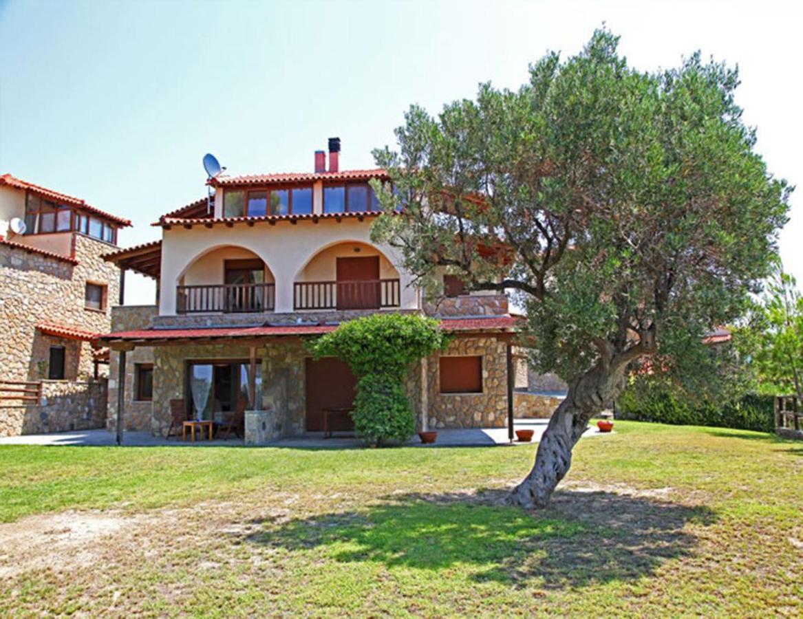 Akrogiali Villas *