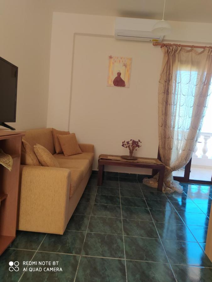 Odisseas Apartment *