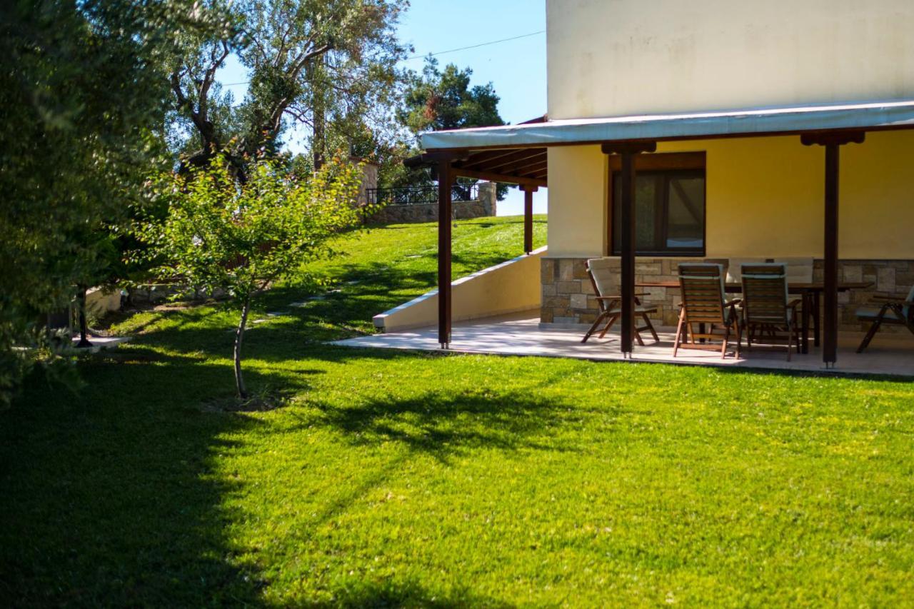 Akrogiali Villas