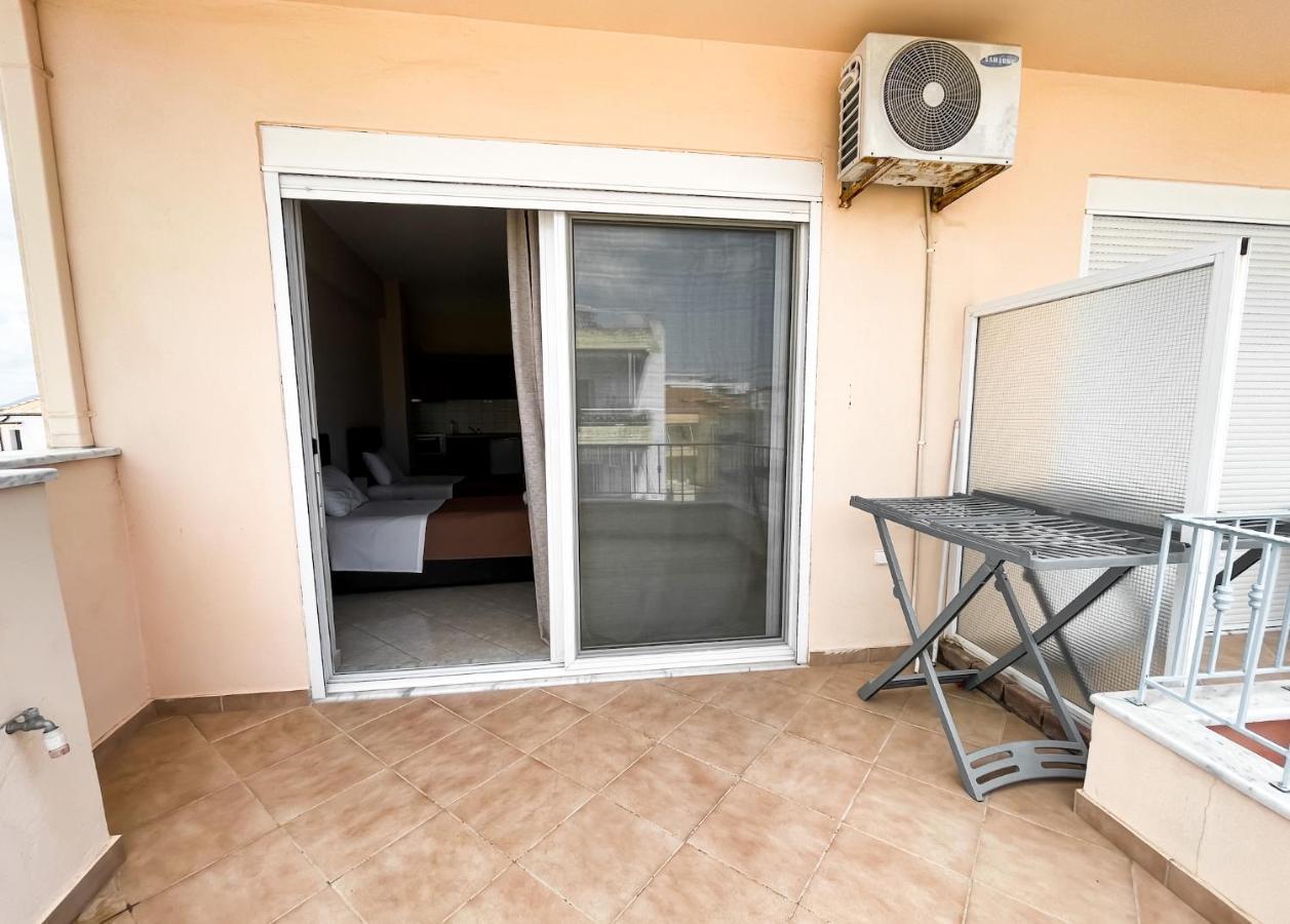Theros Apartment
