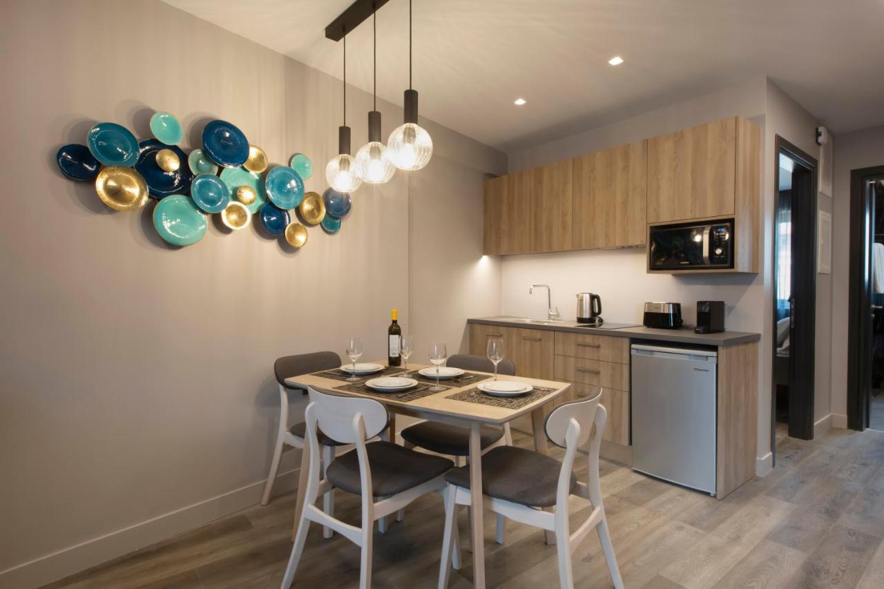 Lights By Yha Apartment