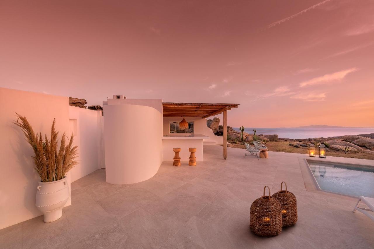Frederica In Mykonos * Mykonos Town