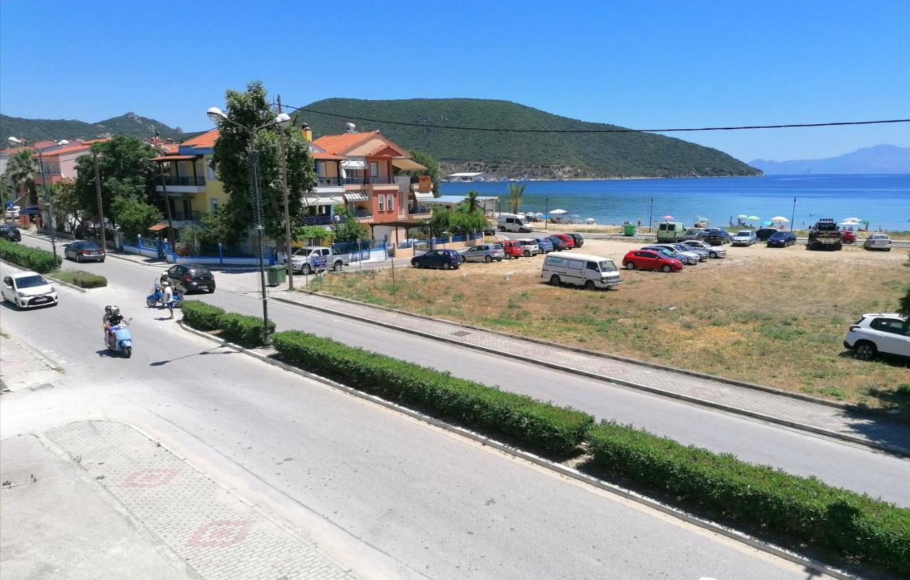 Apartment Myrsini's Sea View Nea Peramos (Macedonia)