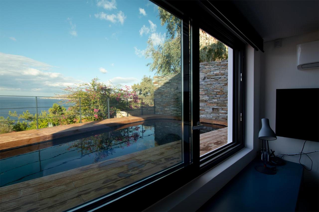 Blue Frames Summer House Villa Batsi (Andros)