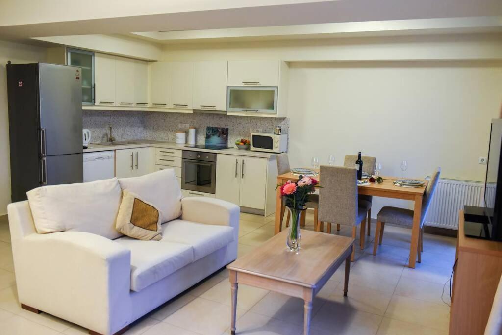Dr Vasi Holidays House * Agios Nikolaos (Crete)