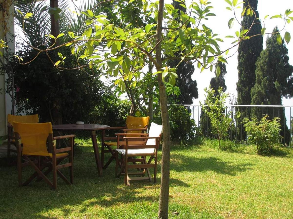 Miloni Lourdata (Kefalonia)