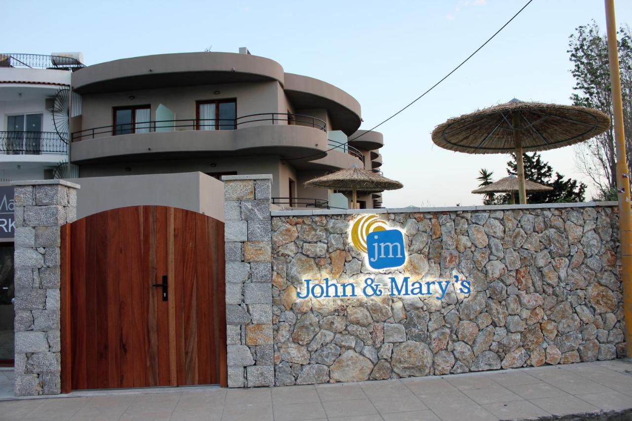 Aparthotel John Mary 3*
