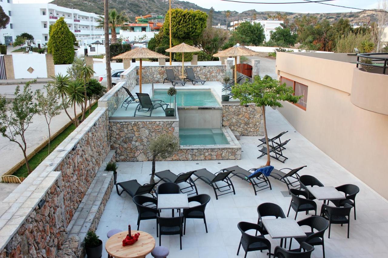Aparthotel John Mary