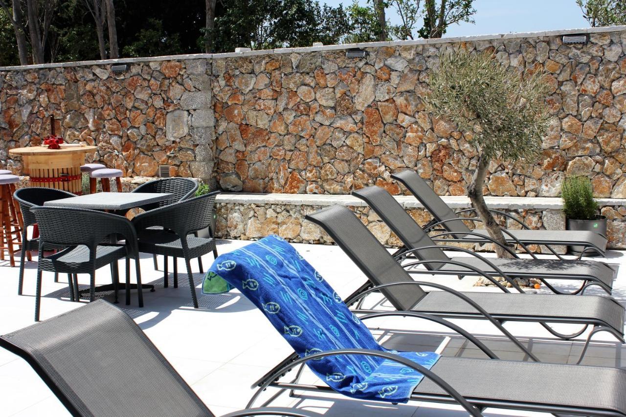 Aparthotel John Mary 3*