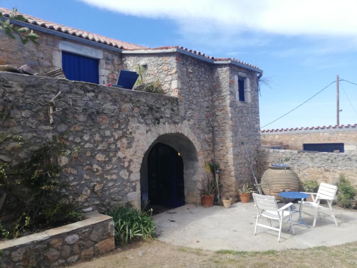 The Traditional Hause With The View * Leonidio
