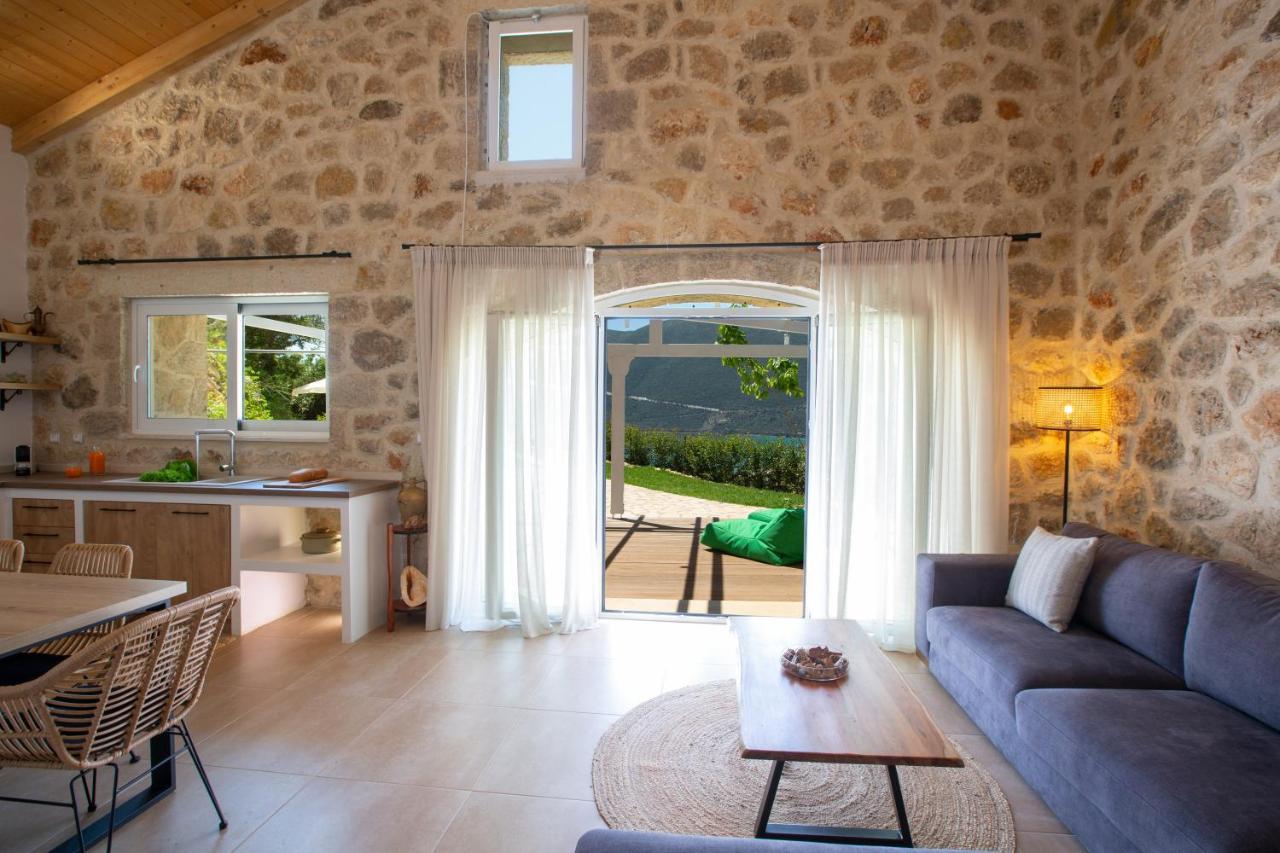 Villa Pnoes Lefkada Vasiliki (Lefkada)