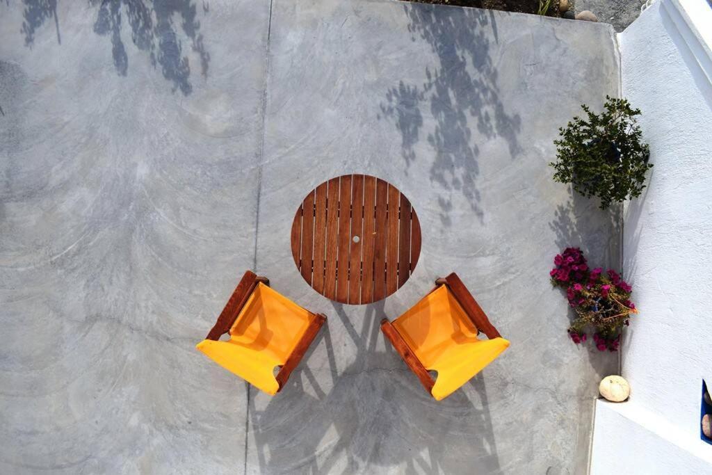 Onar Milos Apartment *
