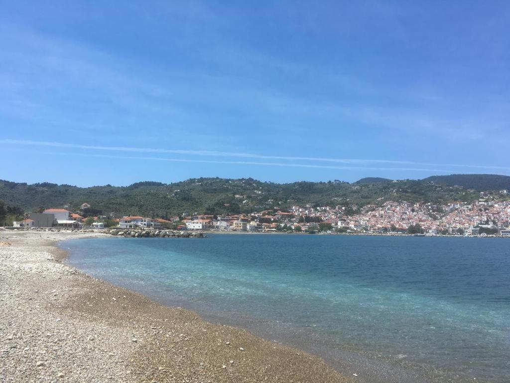 Elpiniki Aparthotel 2*