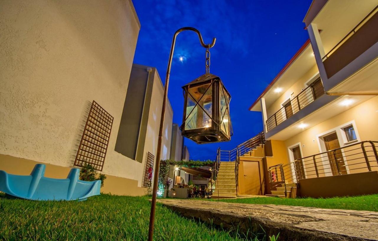 Studio Nikiti Beach Hotel