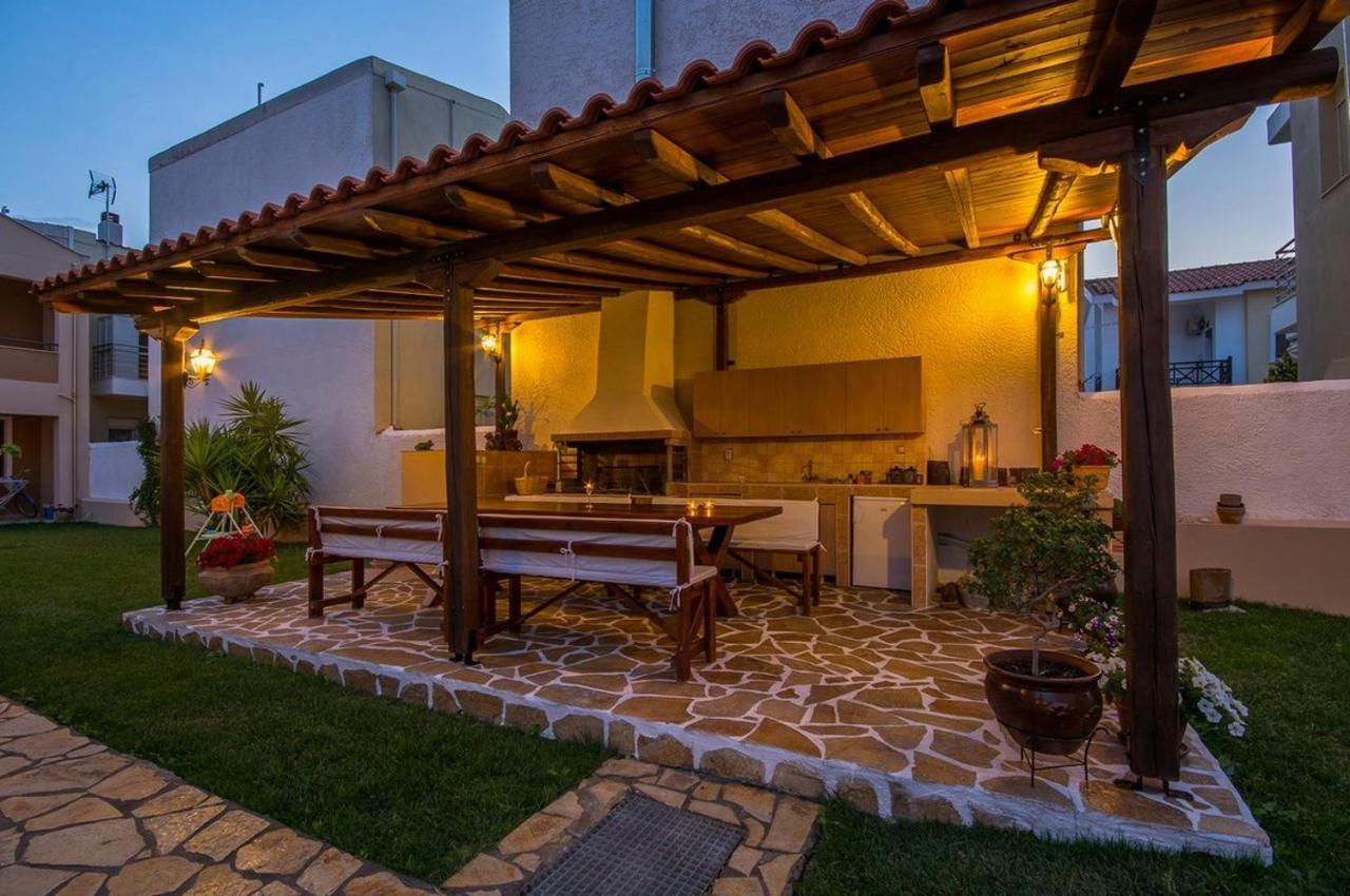 Studio Nikiti Beach