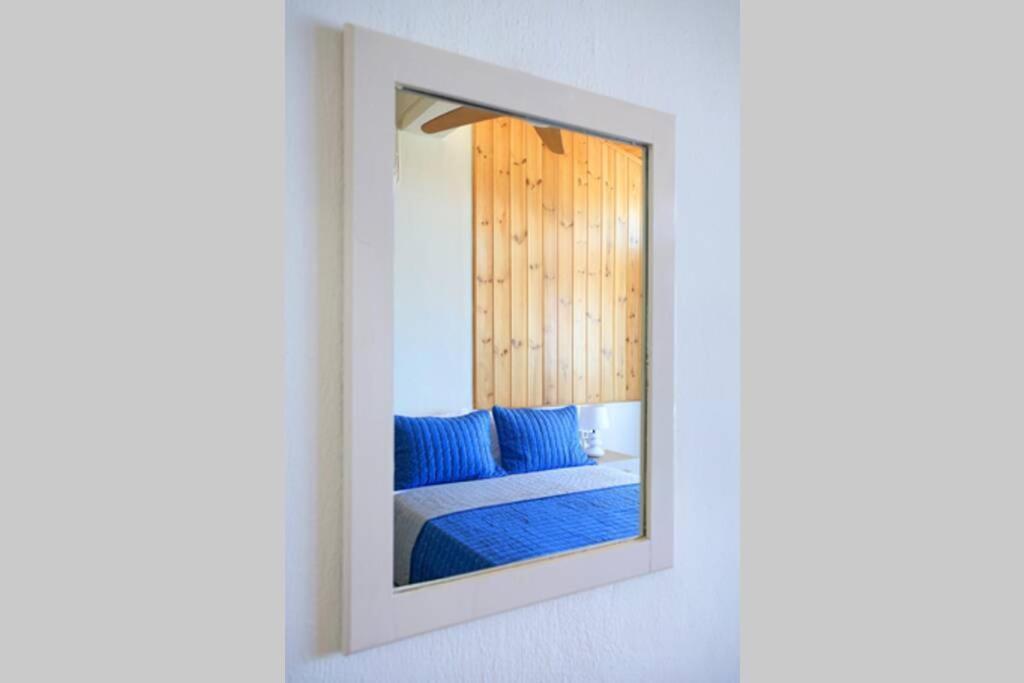 Flokos. Lazy Days, Balmy Nights On The Seafront Apartment *