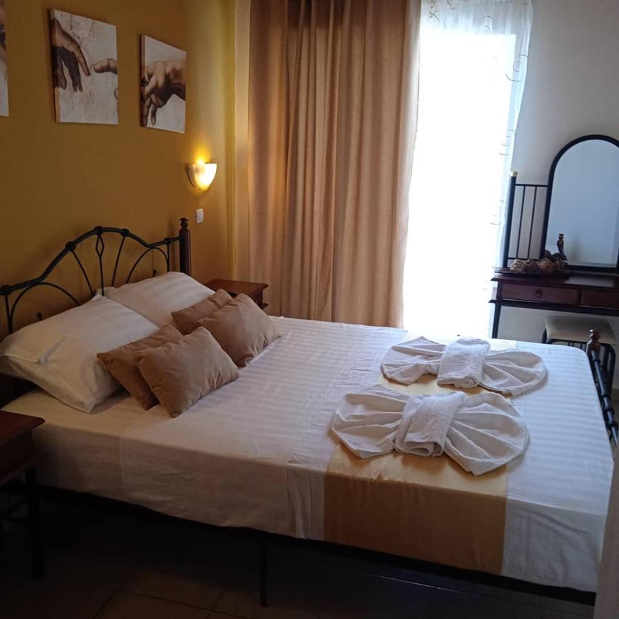 Apartment To Limanaki Finikounta