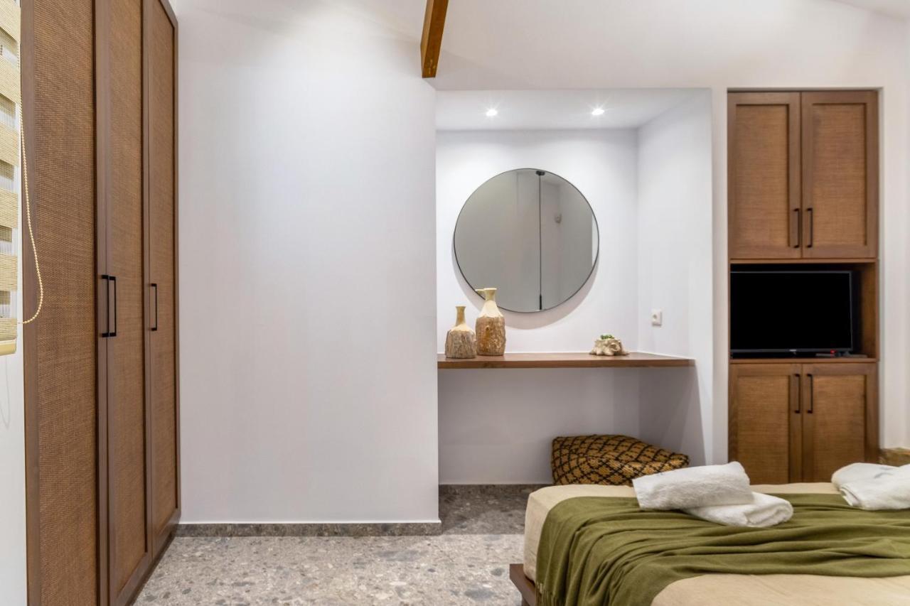Wave, An Idyllic Seafront By Nirousuites Kokkini Hani