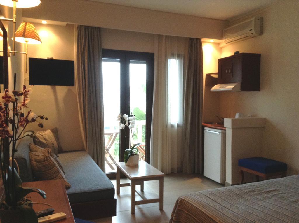 Frideriki & * Platanias (Crete)