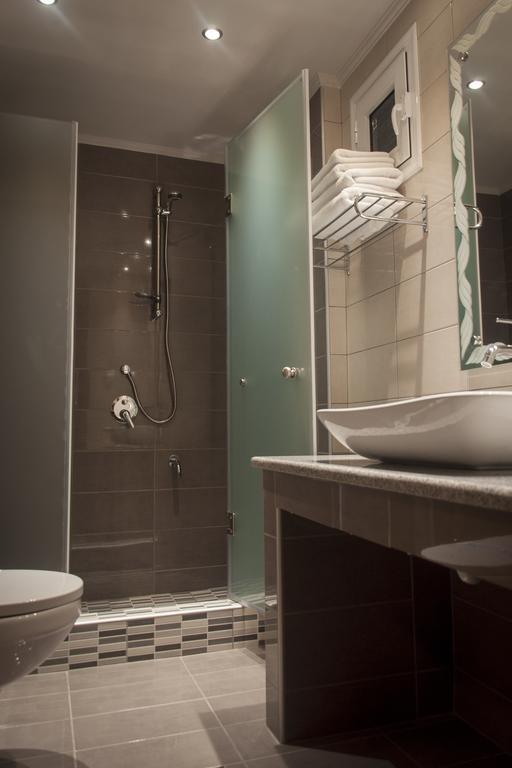 Hotel Marianna Drama