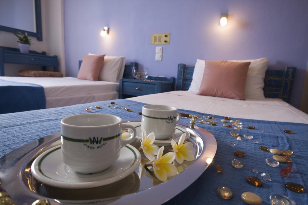 Nikos Hotel
