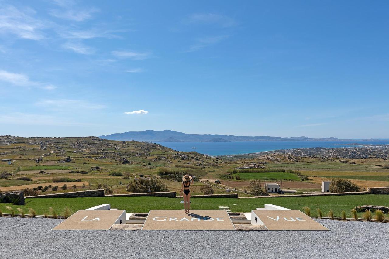 La Grande Vue-private Hilltop With Private Pools Villa *