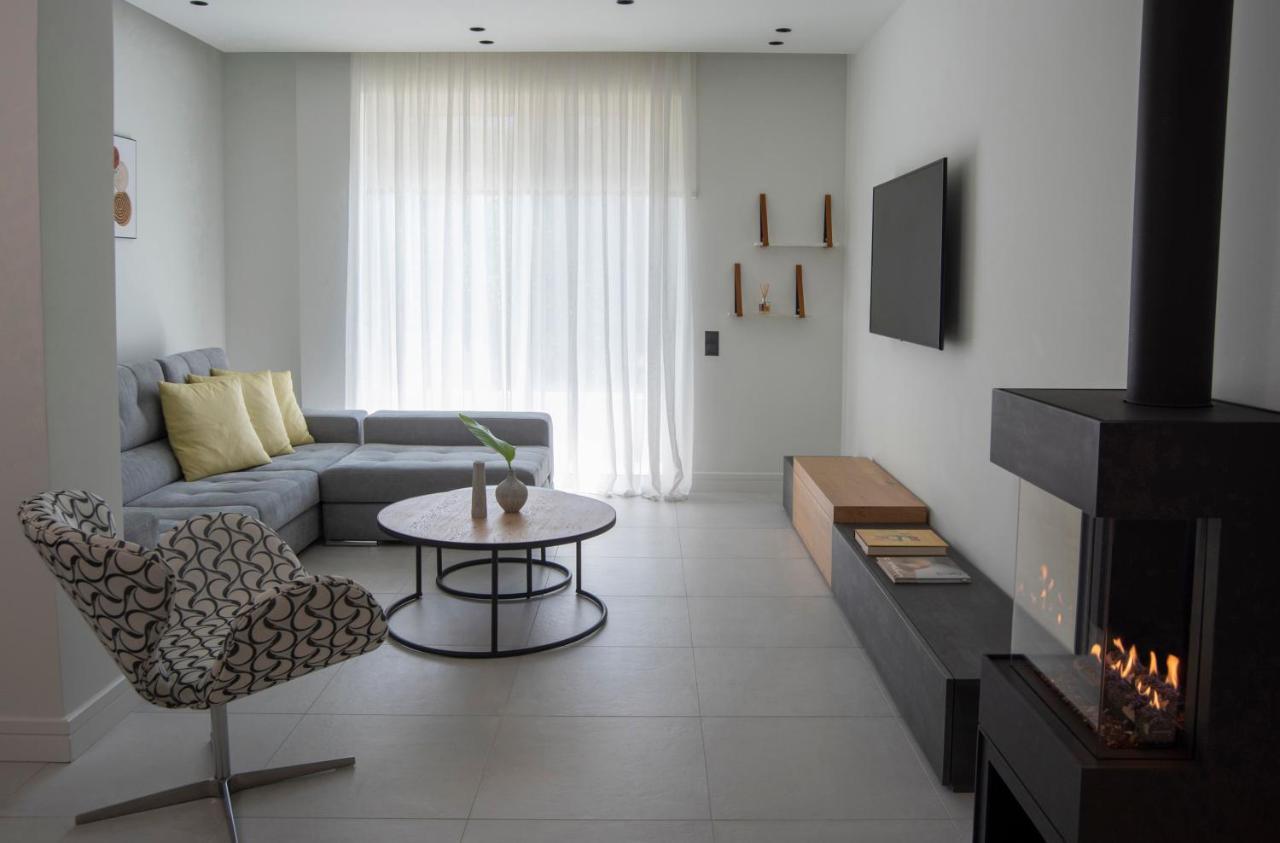 Glyfada South42