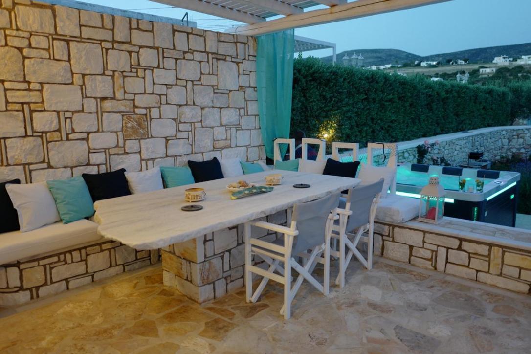 Villa Dinos