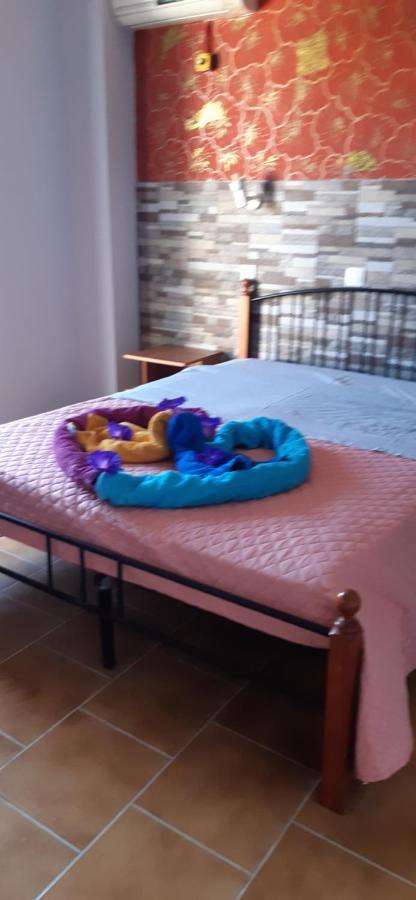 Efi Studio Kefalos (Kos)