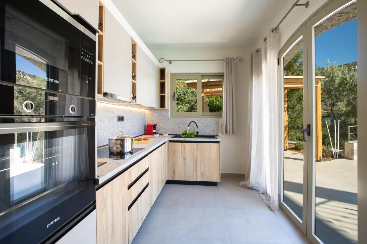 Anthelia-idyllic View And Private Access To The Sea *