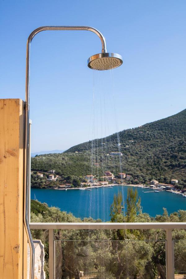 Nona * Sivota (Lefkada)