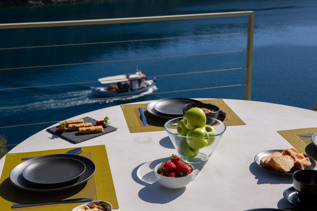 Anthelia-idyllic View And Private Access To The Sea