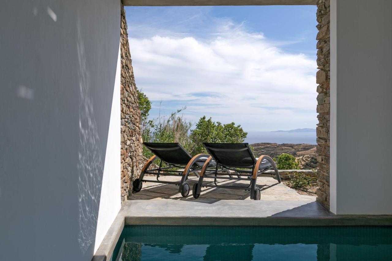Tinos Dove * Triandaros (Tinos)