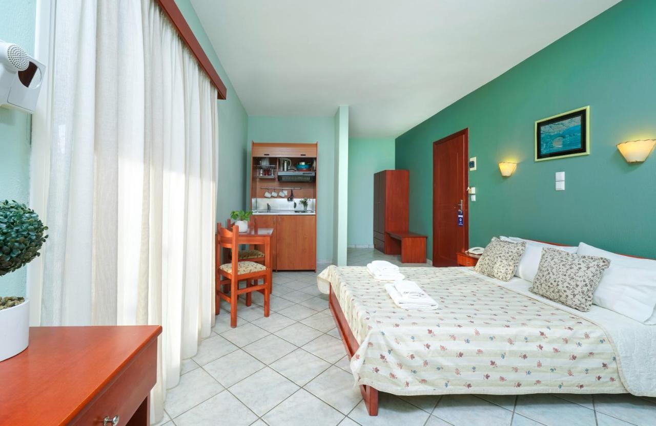 Makrina Hotel
