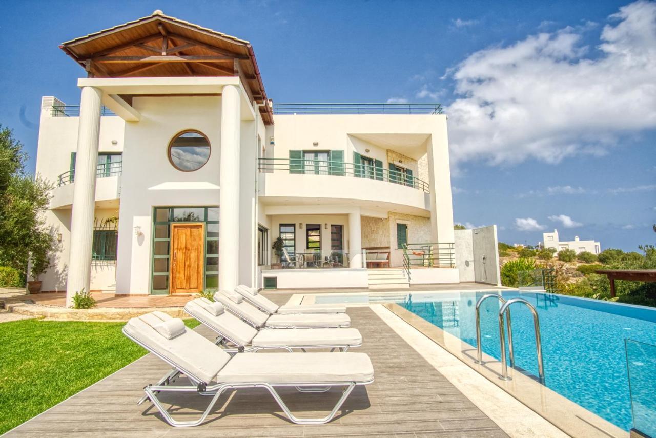 Alma Villa