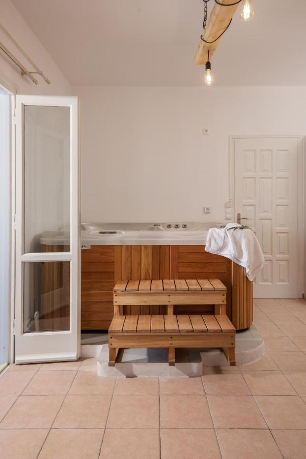 Aqua Naxos &