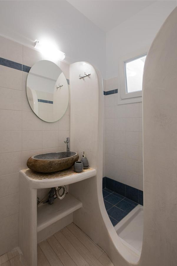 Aqua Naxos & Guest house