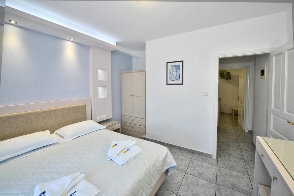 Ilion Naxos City