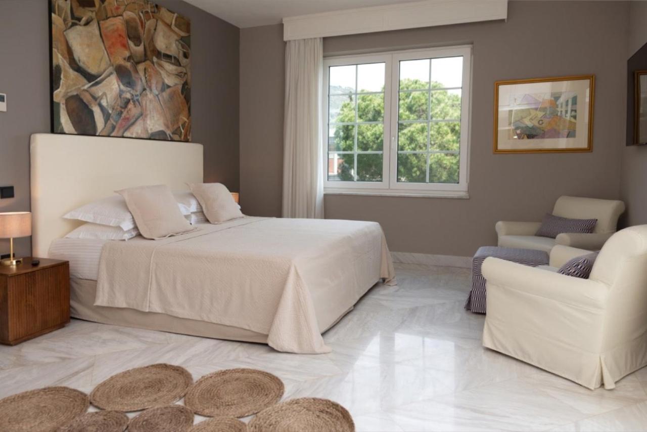 The Manor Villa *