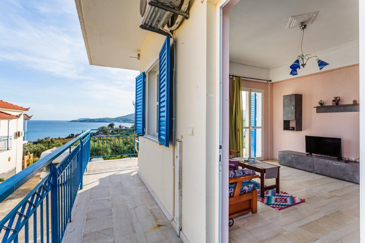 Seaview Retreats - Summer Escape