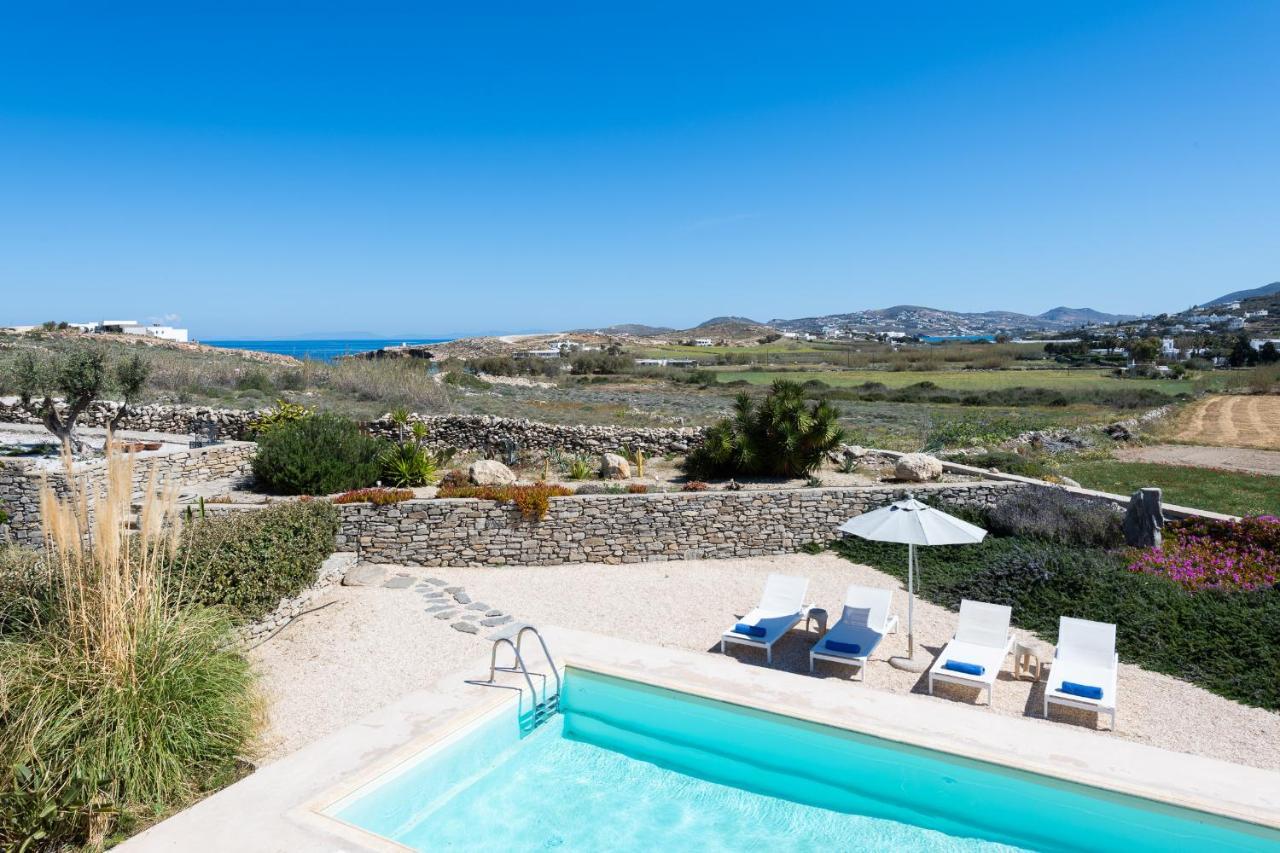 Villa - Private Pool - Access Parasporos