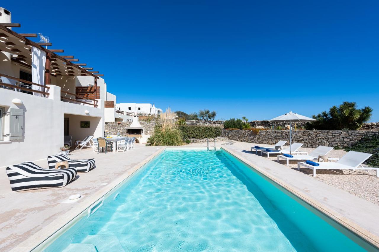 Villa - Private Pool - Access *