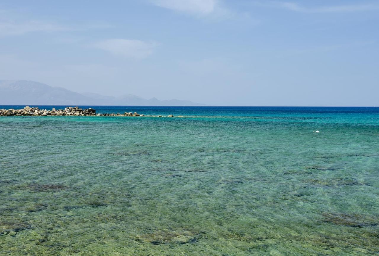 Oceanis With Private Heated Pools And Sea View, By Zantewize Kypseli